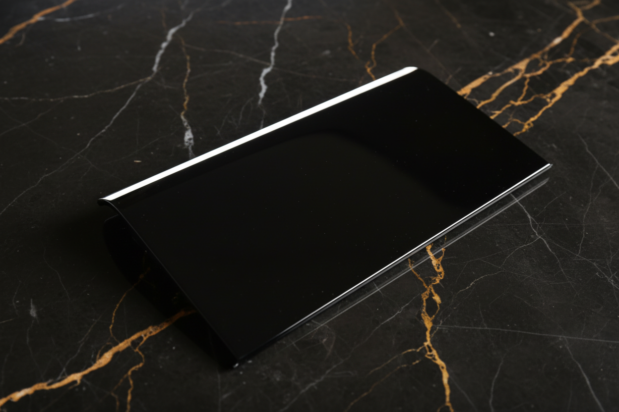 The Sentinel Clip | Obsidian Gloss